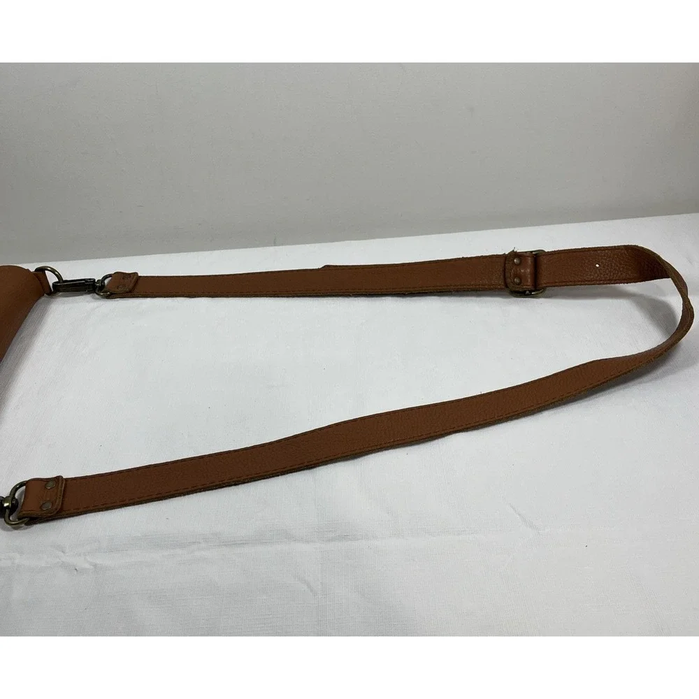 Calma 11600 Pebbled Leather Purse Handmade in Spain‎ Crossbody Flap Bag Brown